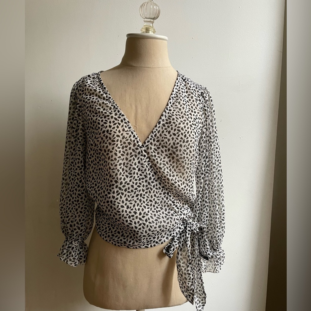Leopard Abercrombie & Fitch Wrap Blouse